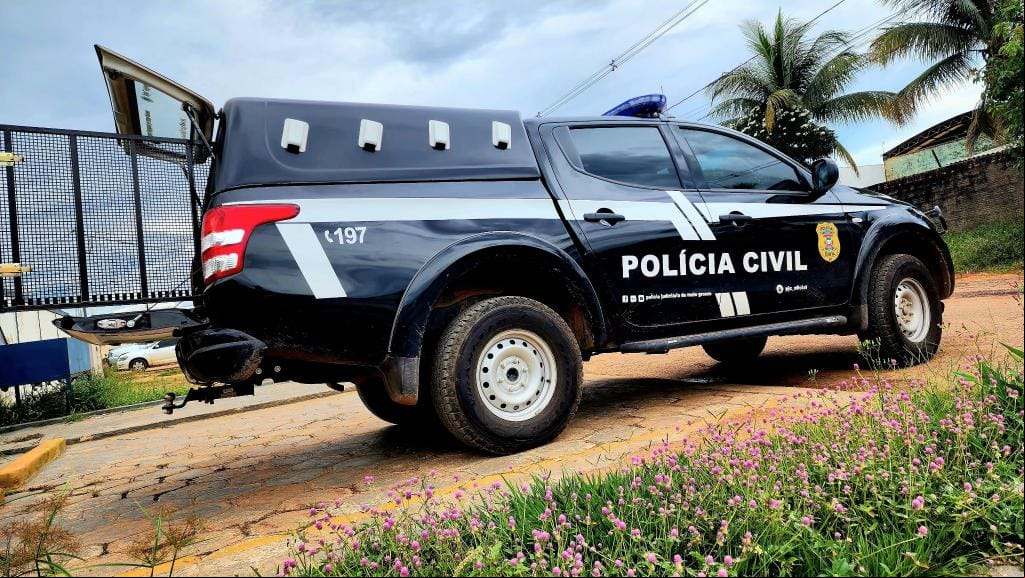 Homem acusado de estuprar filhas menores é preso pela PC por posse ilegal de arma de fogo