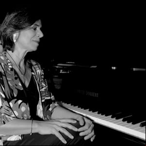 Luciana Hamond apresenta pré-lançamento de álbum na Casa do Parque