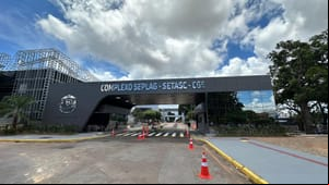 Estado suspende novas operações e descontos da ABCCARD; instituição é ligada à Capital Consig